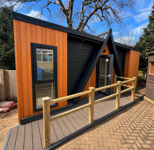 csl-tailored-garden-room-aframe-dual-tone-vertical-cladding-broadstairs-001